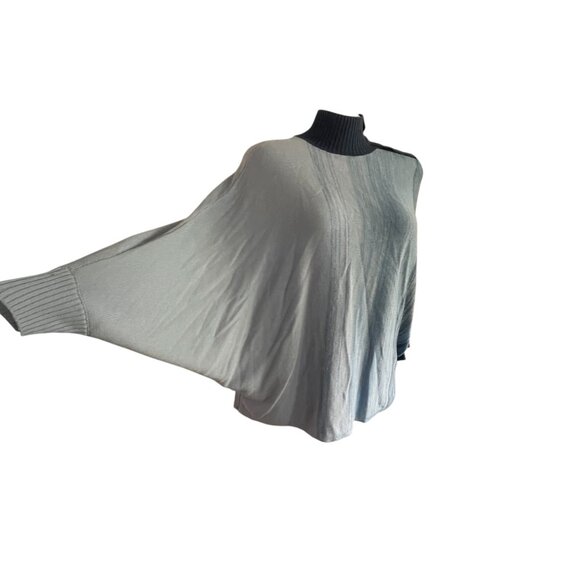 GILI Blue Ombre Pullover Batwing Sweater - Picture 3 of 7